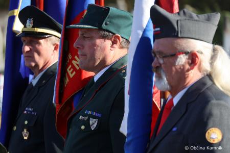 »Njihov pogum in trpljenje živita naprej v naših srcih (4)